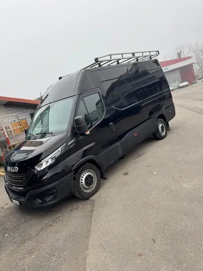 IVECO Ecodaily 2024 — Utilitaire diesel efficace, 45'000 km seulement — côté