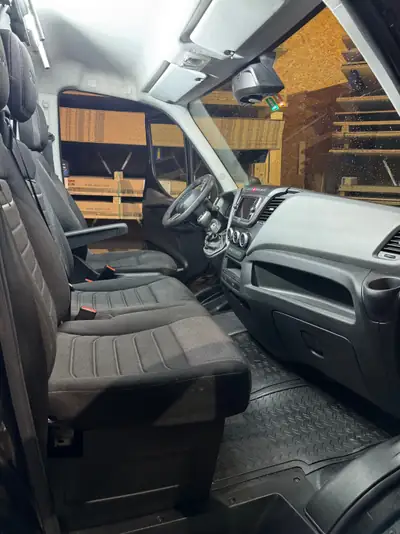 IVECO Ecodaily 2024 — Utilitaire diesel efficace, 45'000 km seulement — arrière