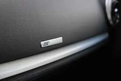 Audi A3 Sportback 1.4 TFSI 180 ch — Préparation ABT, Virtual Cockpit, Pack S-Line complet — Miniature 15