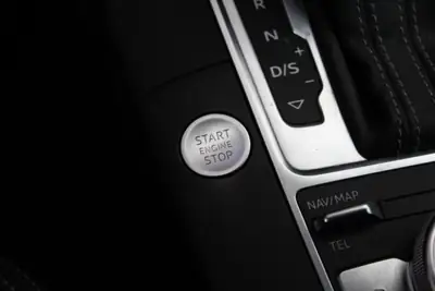 Audi A3 Sportback 1.4 TFSI 180 ch — Préparation ABT, Virtual Cockpit, Pack S-Line complet — Miniature 16