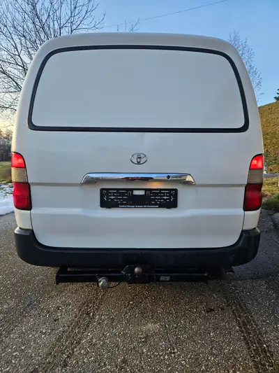 Toyota HI-ACE 2008 — Utilitaire diesel robuste, 114'800 km, sans sinistre — interni
