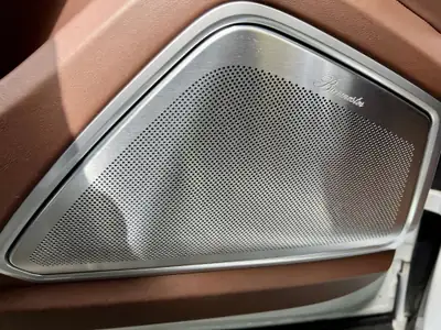 Porsche Cayenne Turbo — SUV de prestige 550 ch, véhicule suisse impeccable — Thumbnail 11