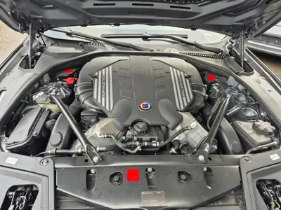 BMW-Alpina B5 BiTurbo 540 PS — Collector rare, V8 suralimentation, numéro 201/260 — Miniatur 8