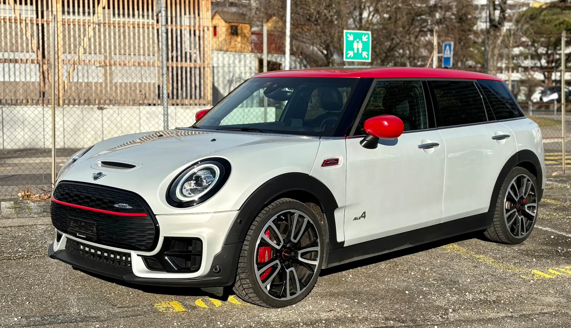 MINI Clubman John Cooper Works ALL4 306 ch — Performance et polyvalence British