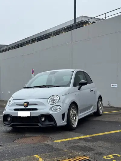 Fiat 595 Abarth Esseesse — 180 ch turbo, sportive italienne authentique — Armaturenbrett