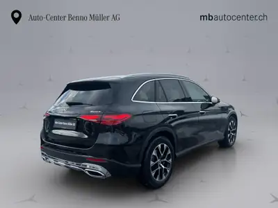 Mercedes-Benz GLC 220 d Avantgarde 4MATIC — SUV diesel hybride, 20 km, traction intégrale — détail