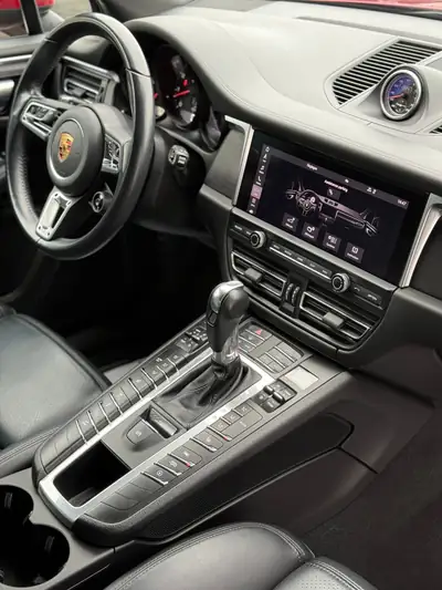 Porsche Macan GTS PDK — SUV sportif 380 ch, rouge éclatant, parfait état — Thumbnail 26