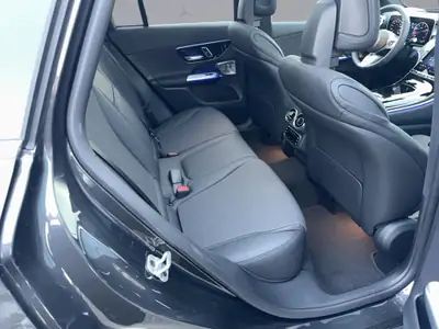 Mercedes-Benz GLC 300 Avantgarde 4Matic — SUV hybride 281 ch, design premium et consommation optimisée — Miniature 17