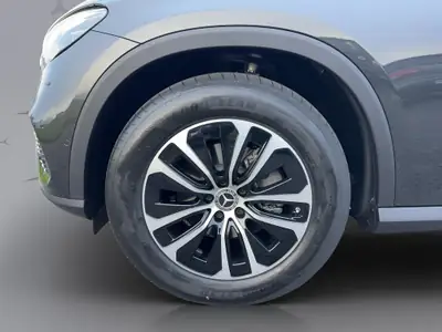 Mercedes-Benz GLC 300 Avantgarde 4Matic — SUV hybride 281 ch, design premium et consommation optimisée — Miniature 20