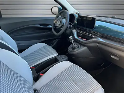 Fiat 500 1.0 Hybrid Torino 2026 — Citadine écologique et pétillante — Miniature 10