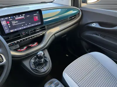 Fiat 500 1.0 Hybrid Torino 2026 — Citadine écologique et pétillante — Miniature 13