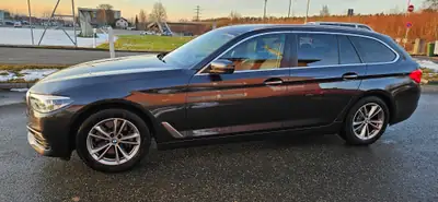 BMW 530d xDrive Touring — Break diesel performant, 8 pneus, cuir premium — fianco
