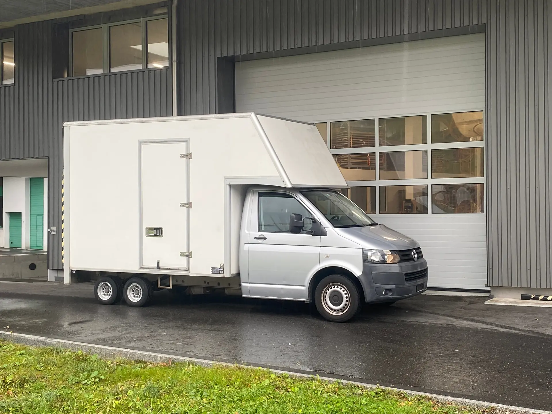 Volkswagen T5 2012 occasion Au — 2