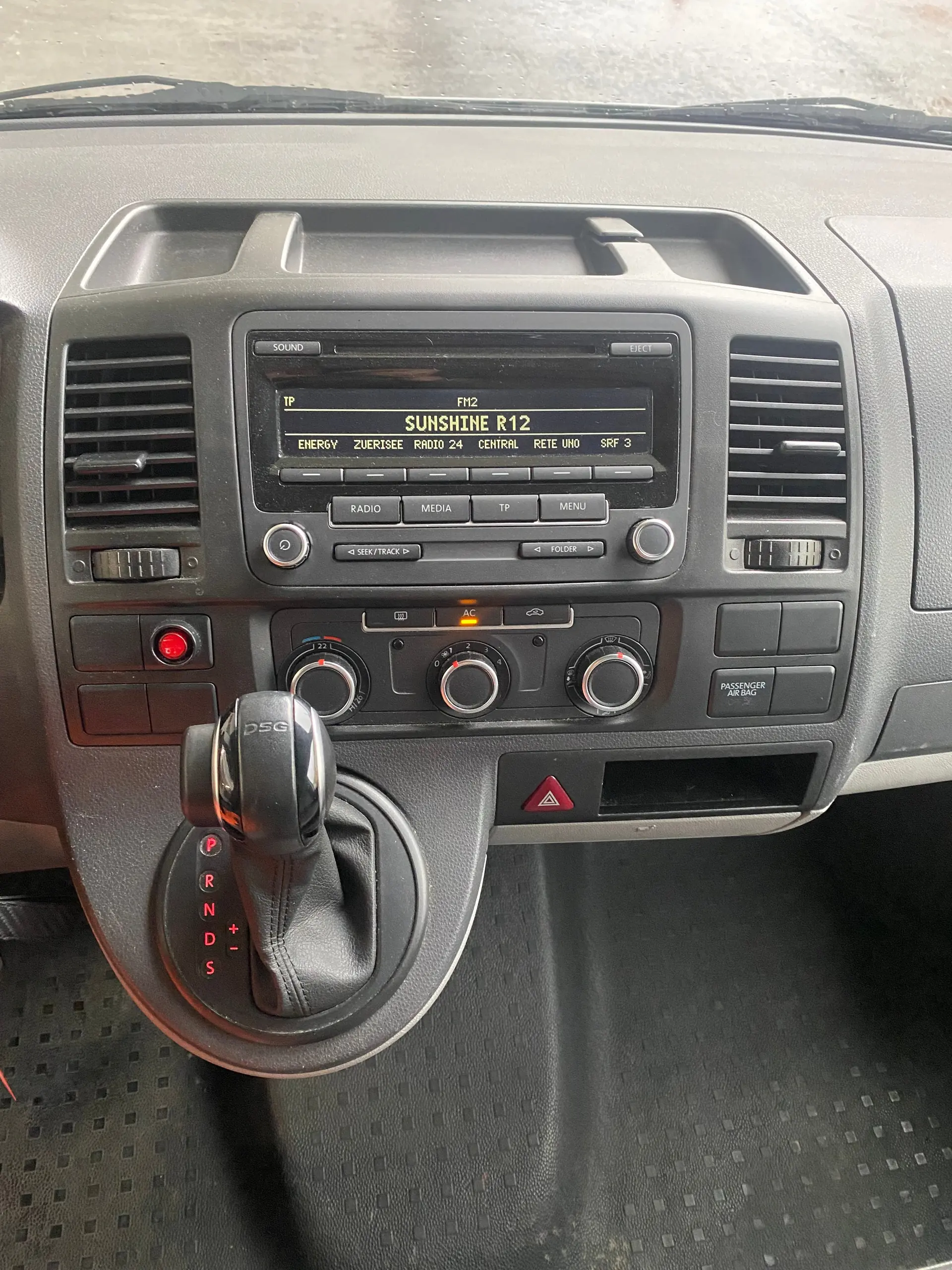 Volkswagen T5 2012 occasion Au — 5