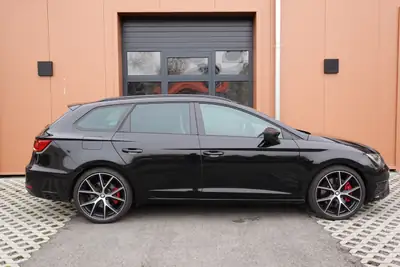 SEAT Leon ST Cupra ABT 335 ch — Break sportif affûté, sièges Alcantara, 78 500 km — détail