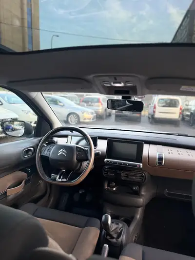 Citroën C4 Cactus 1.2 e-THP Feel — Design innovant, première main, 104 000 km — Thumbnail 9