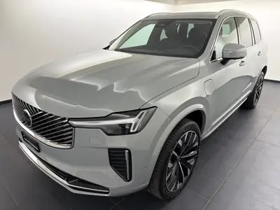 Volvo XC90 T8 eAWD Plus Bright — SUV hybride rechargeable, 1100 km seulement — exterior view