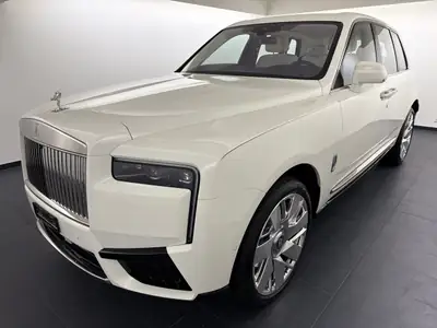 Rolls-Royce Cullinan 6.7 V12 — Le SUV de luxe ultime, première main, kilométrage minime — exterior view