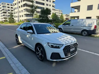 Audi A1 Sportback 35 TFSI S-tronic — Citadine dynamique, 36 000 km seulement — vue extérieure