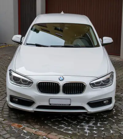BMW 120d Sport Line Steptronic — Diesel sportif, 190 ch et très faible consommation — fianco