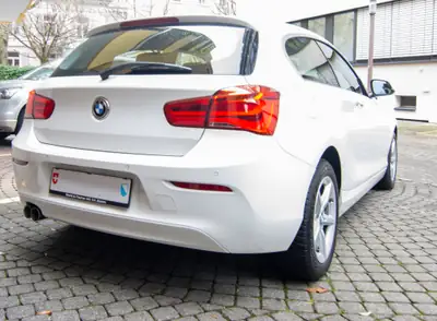 BMW 120d Sport Line Steptronic — Diesel sportif, 190 ch et très faible consommation — vista posteriore