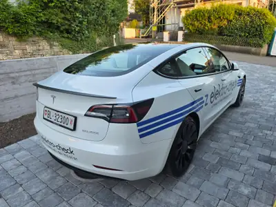 Tesla Model 3 Performance Dual Motor AWD — Électrique haute performance, 94 000 km — Miniatur 11