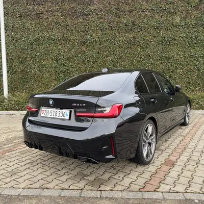 BMW M340i xDrive 48V — Berline sportive hybride légère, 27 900 km seulement — détail
