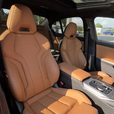 BMW M340i xDrive 48V — Berline sportive hybride légère, 27 900 km seulement — Miniature 10
