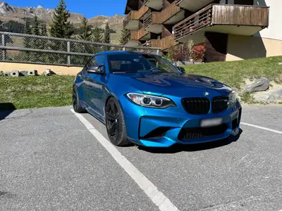 BMW M2 Coupé — 370 ch, boîte manuelle, bleu métallisé, 66 000 km — vista esterna