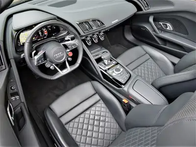 Audi R8 Spyder 5.2 FSI V10 — Cabriolet haute performance, 33 500 km seulement — Thumbnail 9