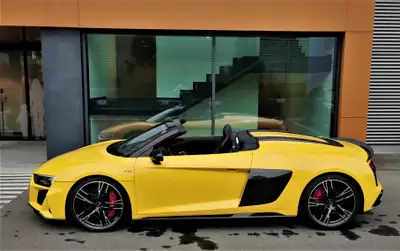 Audi R8 Spyder 5.2 FSI V10 — Cabriolet haute performance, 33 500 km seulement — Thumbnail 21