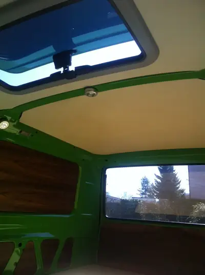 VW T3 Typ 2 — Mythique Combi Vintage 2009, Portes Coulissantes Pratiques — Miniatur 10