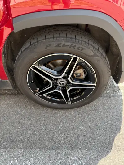 Mercedes-Benz GLA 250e AMG Line — SUV hybride rechargeable, 64'000 km, designo rouge — Thumbnail 7