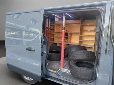 Renault Trafic 2.0 dCi 145 — Utilitaire fiable, 141'000 km, équipé Business — Miniatura 16
