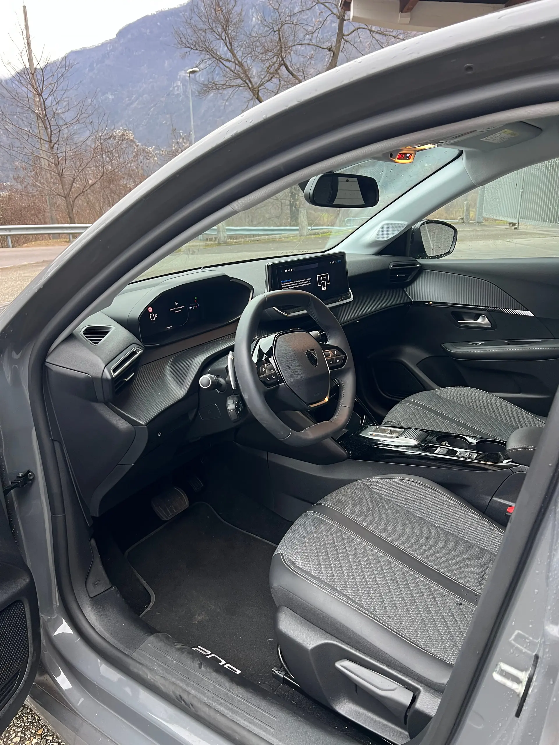 Peugeot 208 2024 occasion Losone — 4