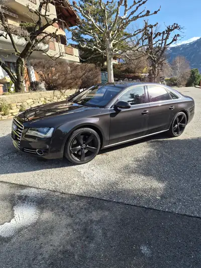 Audi A8 4.2 TDI Quattro — Berline premium diesel, révision majeure 2024/25 — vue extérieure