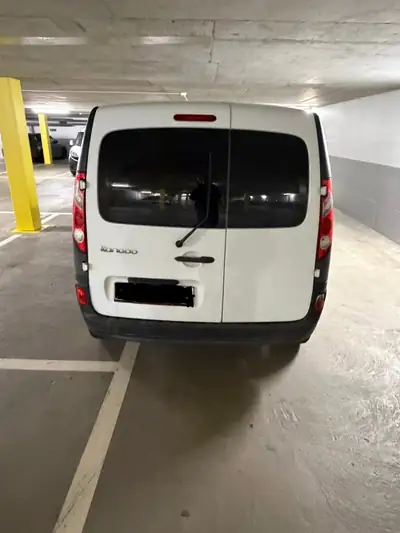 Renault Kangoo dCi 75 — Utilitaire compact fiable, moteur diesel économe — interior