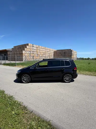 VW Touran 1.5 TSI EVO Comfortline — Monospace 7 places fiable, entretien VW régulier — intérieur