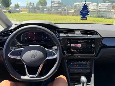 VW Touran 1.5 TSI EVO Comfortline — Monospace 7 places fiable, entretien VW régulier — Miniature 10