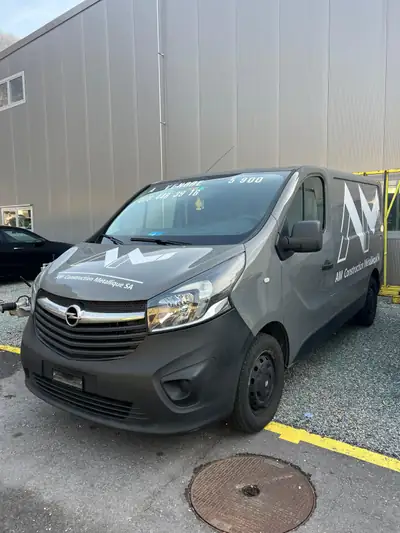 Opel Vivaro 1.6 CDTI 2.7t — Utilitaire spacieux sans accident, 314'000 km — Seitenansicht