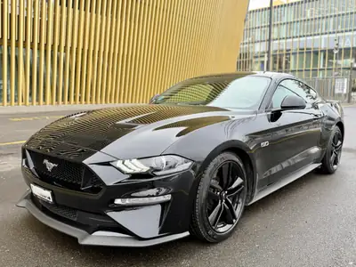Ford Mustang Fastback 5.0 V8 GT — Muscle car légendaire, 451 ch, entretien impeccable — Seitenansicht