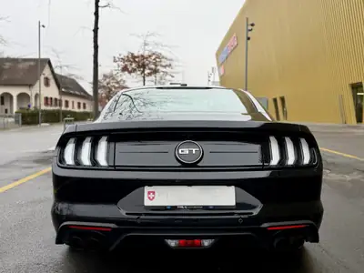 Ford Mustang Fastback 5.0 V8 GT — Muscle car légendaire, 451 ch, entretien impeccable — Miniatur 8
