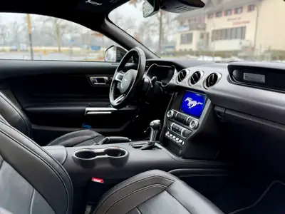 Ford Mustang Fastback 5.0 V8 GT — Muscle car légendaire, 451 ch, entretien impeccable — Miniatur 11
