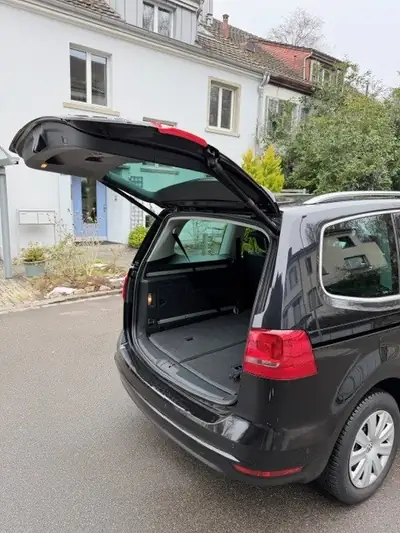 VW Sharan 2.0 TDI Highline — Monospace 7 places diesel, équipement premium — arrière