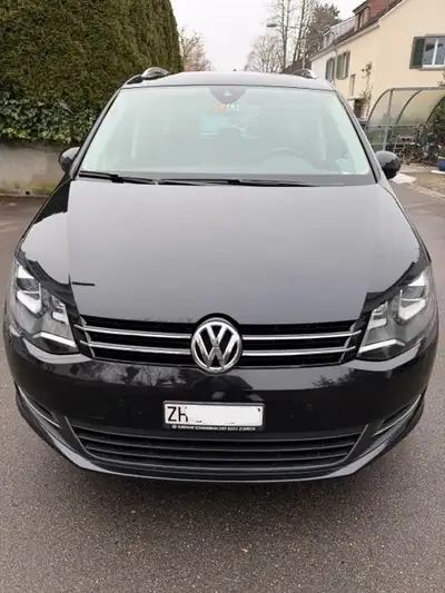 VW Sharan 2.0 TDI Highline — Monospace 7 places diesel, équipement premium — côté
