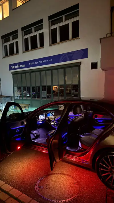 Mercedes-Benz E 220 d Limousine — Diesel efficace, 8 pneus, toit ouvrant — Miniature 7