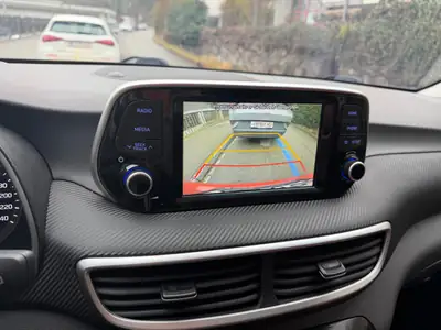Hyundai Tucson 1.6 TGDI Origo — SUV dynamique, 42'000 km seulement — dashboard