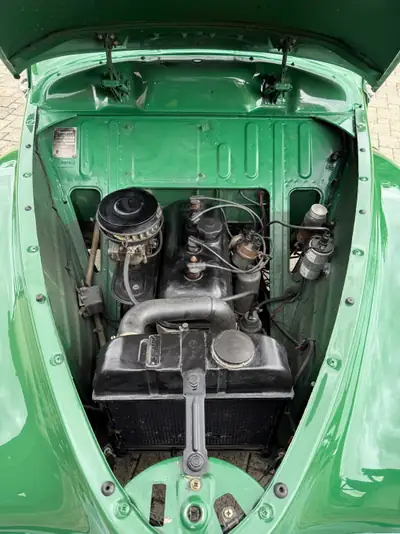 Peugeot 203 C5 Commerciale 1957 — Utilitaire vintage entièrement restauré, 56'000 km d'histoire — Innenraum
