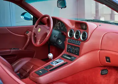 Ferrari F550 Maranello 1997 — Légendaire coupé V12 manuel, 107'000 km — Miniature 7