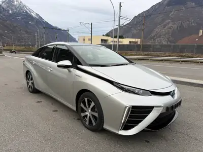 Toyota Mirai Fuel Cell Premium — Révolution hydrogène, 25 500 km seulement — Armaturenbrett